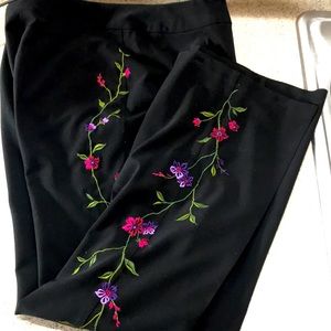 Vintage Embroiderd dress pants
